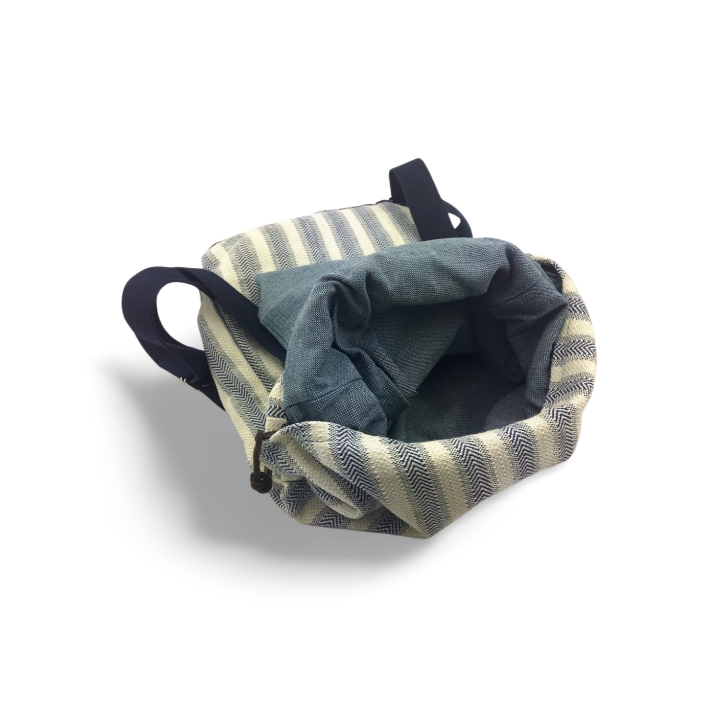 Gestreifte Stofftasche in Blau und Beige mit Kordelzug Geöffnete, gestreifte Stofftasche in Blau und Beige mit Kordelzug