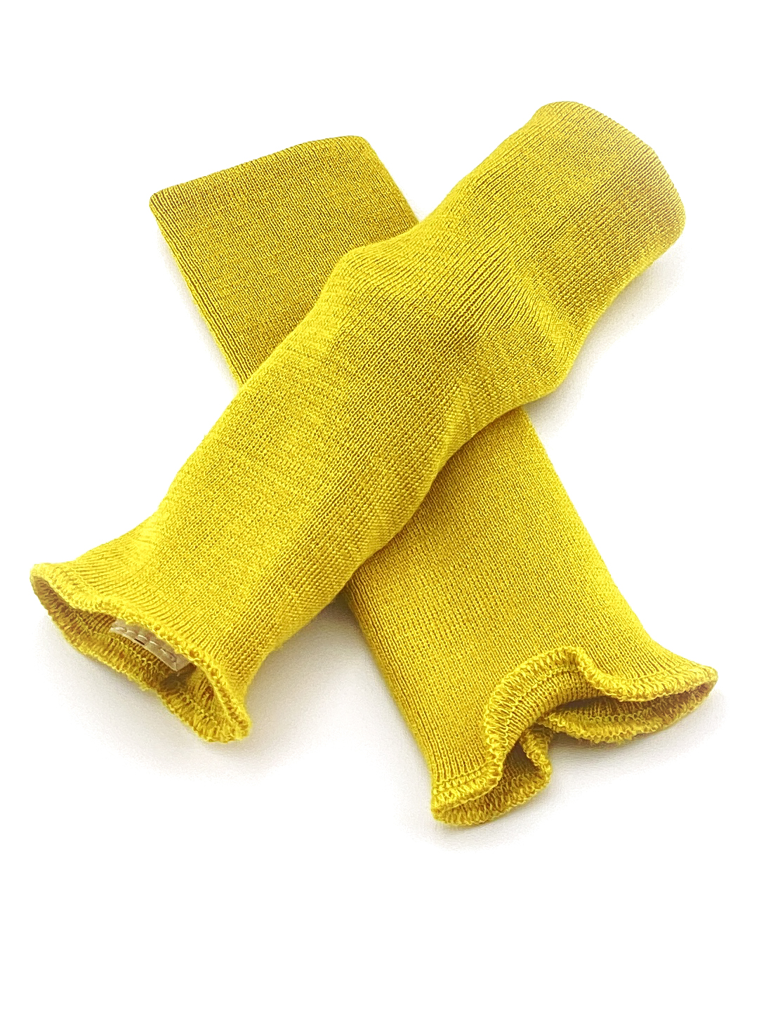 Gelbe Strickstulpen aus Baumwolle - modisches Accessoire Ein Paar gelbe Strickstulpen aus Baumwolle, ideal für kalte Tage oder als modisches Accessoire.