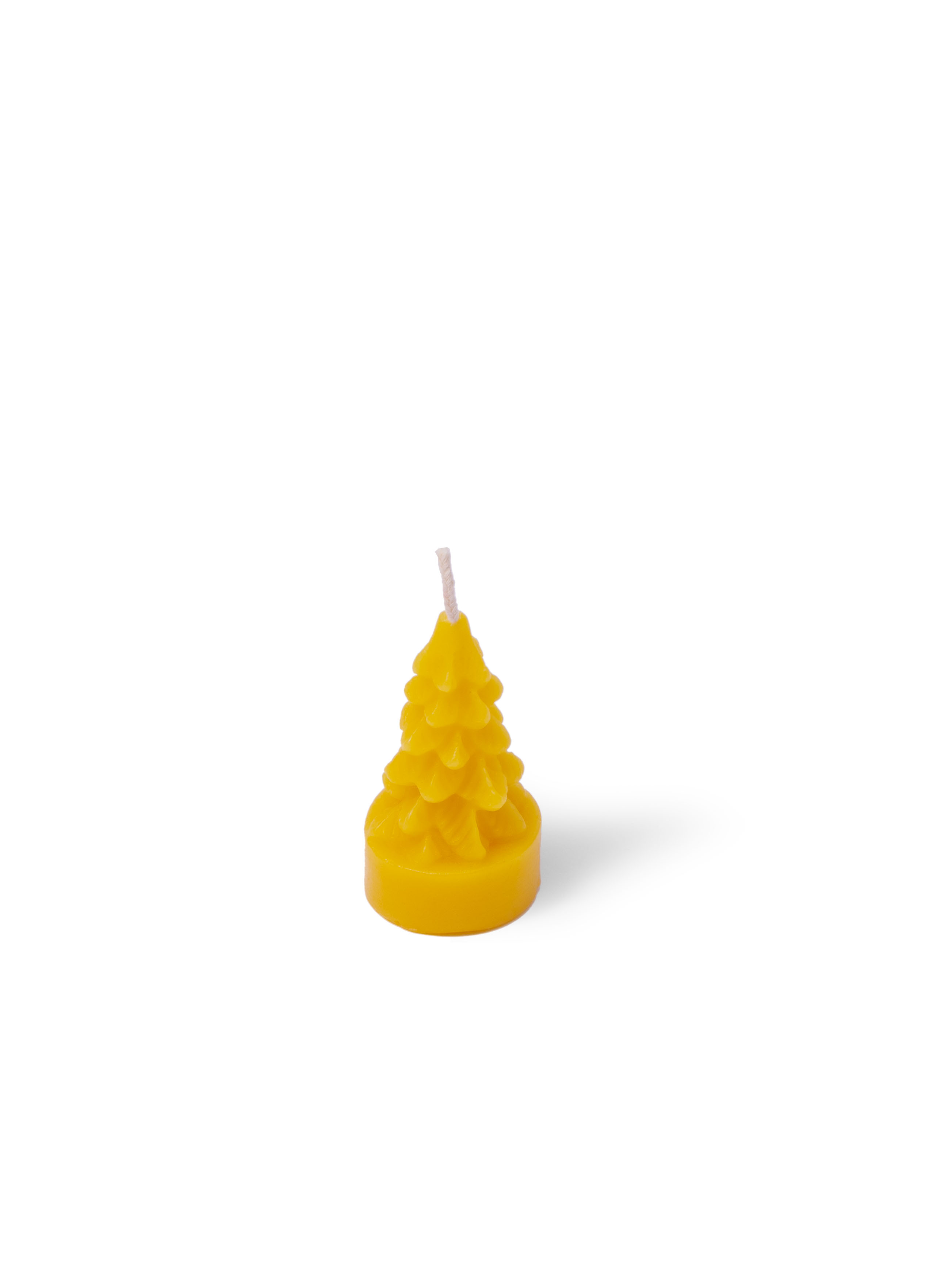 Gelbe Kerze in Form eines Weihnachtsbaums Gelbe, baumförmige Kerze aus Wachs mit Docht
