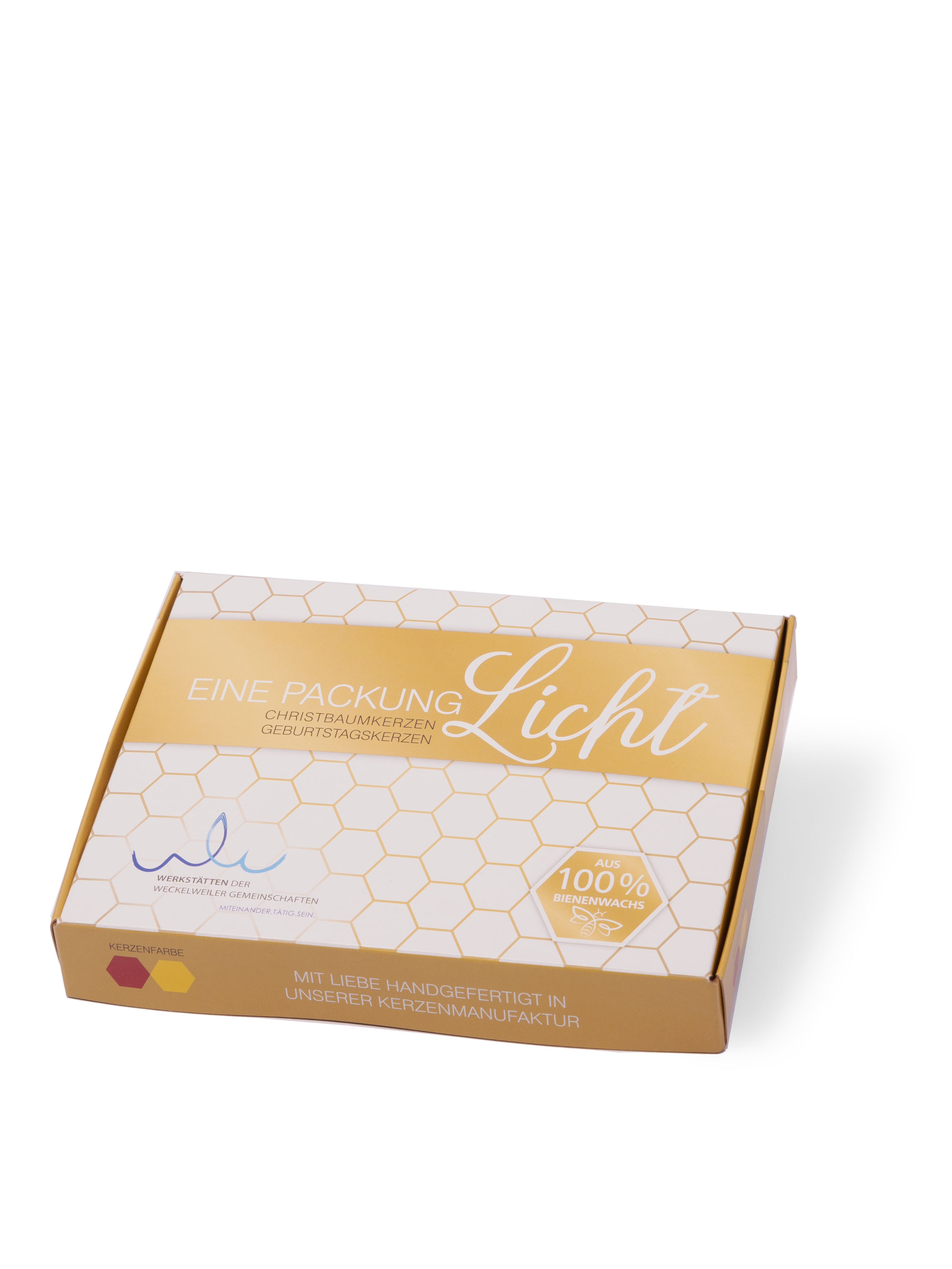 Christbaumkerzen aus 100% Bienenwachs in Box Verpackung mit Christbaumkerzen aus 100% Bienenwachs, handgefertigt in einer Kerzenmanufaktur